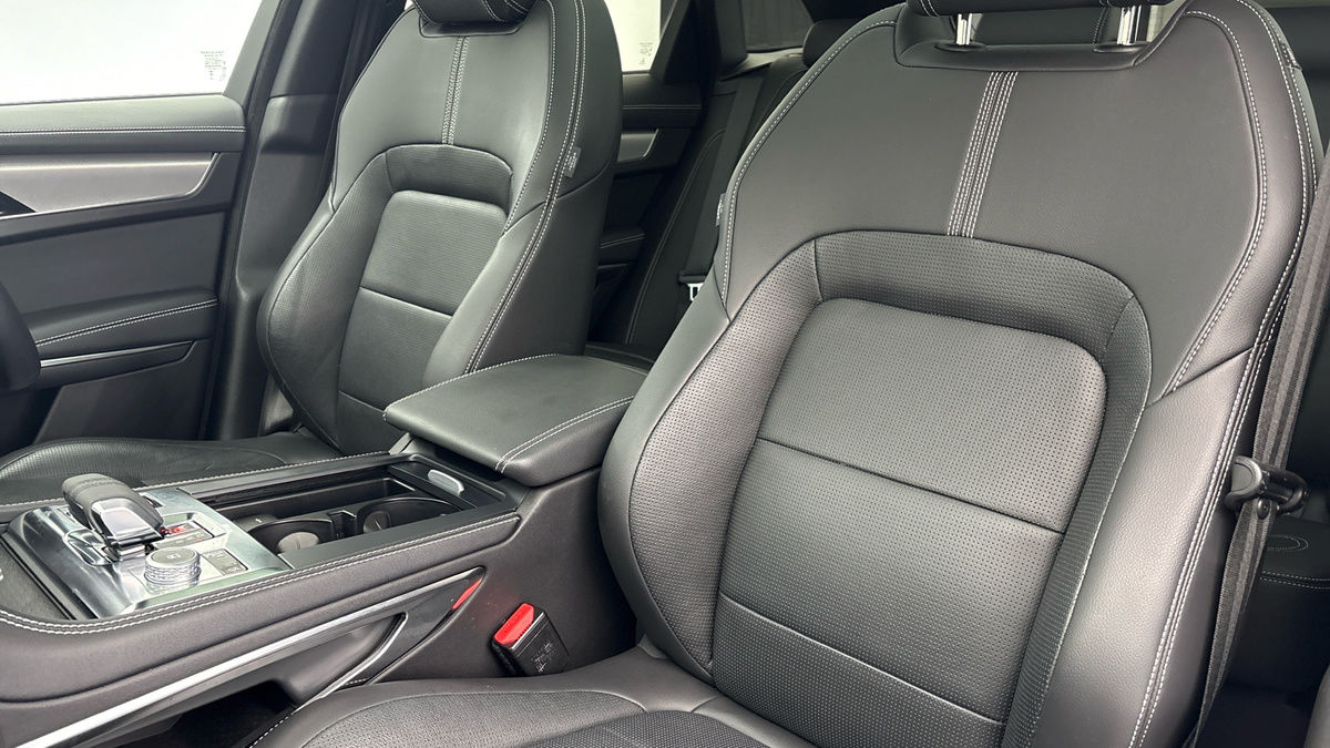 Used Jaguar F-Pace 2023 for sale - 76334534: Photo 7