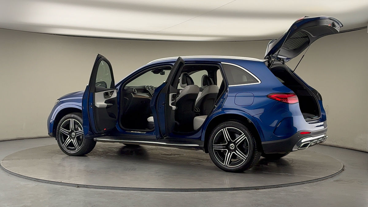 Used Mercedes-Benz GLC 2022 for sale - 77548001: Photo 46