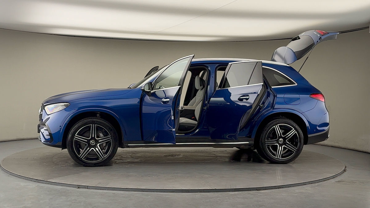 Used Mercedes-Benz GLC 2022 for sale - 77548001: Photo 48