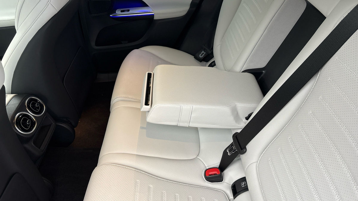 Used Mercedes-Benz GLC 2022 for sale - 77548001: Photo 9