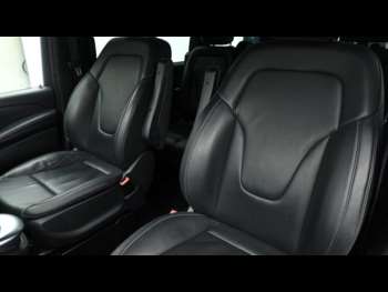 Used Mercedes-Benz V-Class 2023 for sale - 74986553: Photo