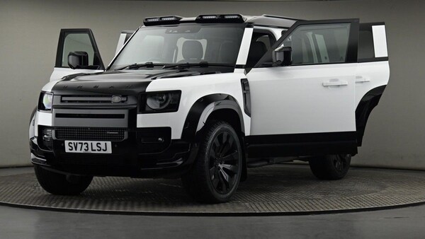 Used Land Rover Defender 110 2023 for sale - 74542637: Photo 28