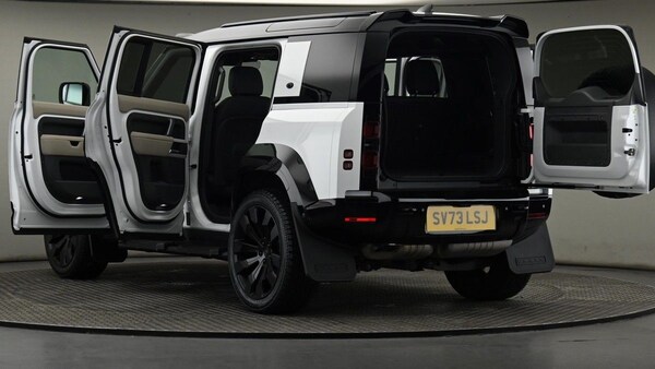 Used Land Rover Defender 110 2023 for sale - 74542637: Photo 29