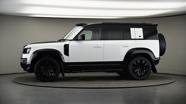 Used Land Rover Defender 110 2023 for sale - 74542637: Photo 35