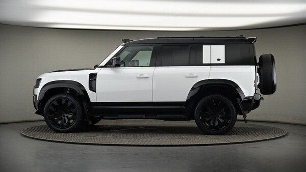 Used Land Rover Defender 110 2023 for sale - 74542637: Photo 36