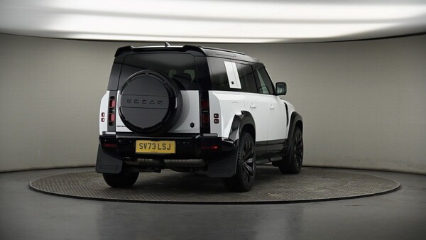 Used Land Rover Defender 110 2023 for sale - 74542637: Photo 40
