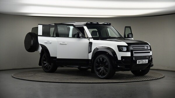 Used Land Rover Defender 110 2023 for sale - 74542637: Photo 44