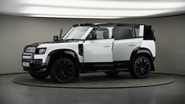 Used Land Rover Defender 110 2023 for sale - 74542637: Photo 49