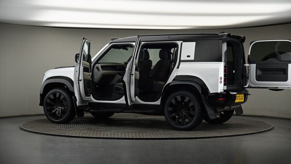 Used Land Rover Defender 110 2023 for sale - 74542637: Photo 52