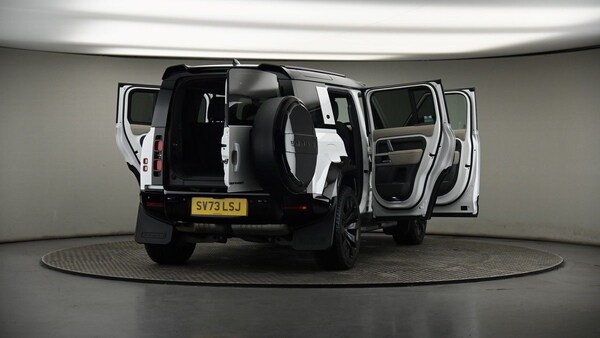 Used Land Rover Defender 110 2023 for sale - 74542637: Photo 55