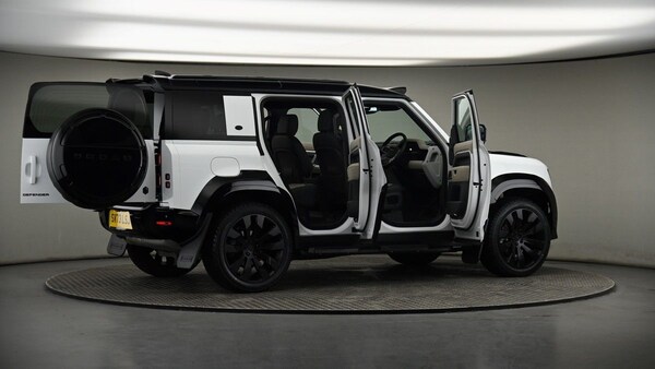 Used Land Rover Defender 110 2023 for sale - 74542637: Photo 57