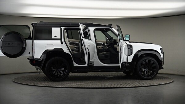 Used Land Rover Defender 110 2023 for sale - 74542637: Photo 58