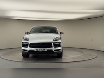 Used Porsche Cayenne 2021 for sale - 76583107: Photo