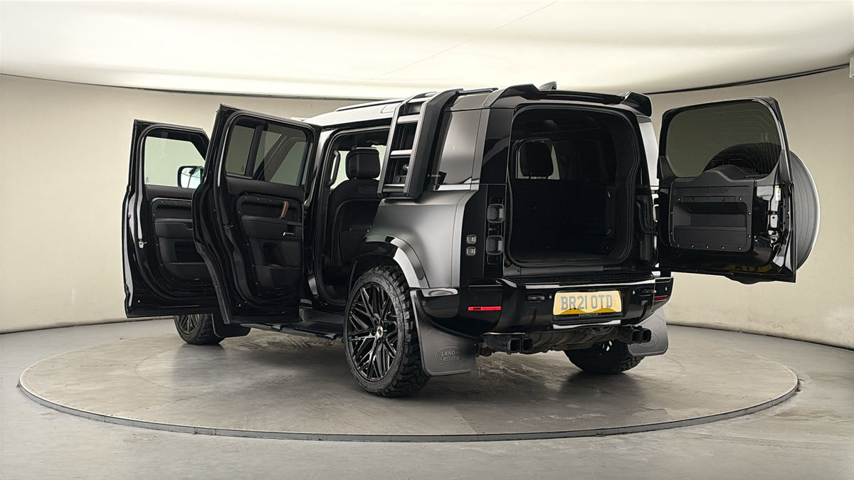 Used Land Rover Defender 110 2021 for sale - 77937589: Photo 23