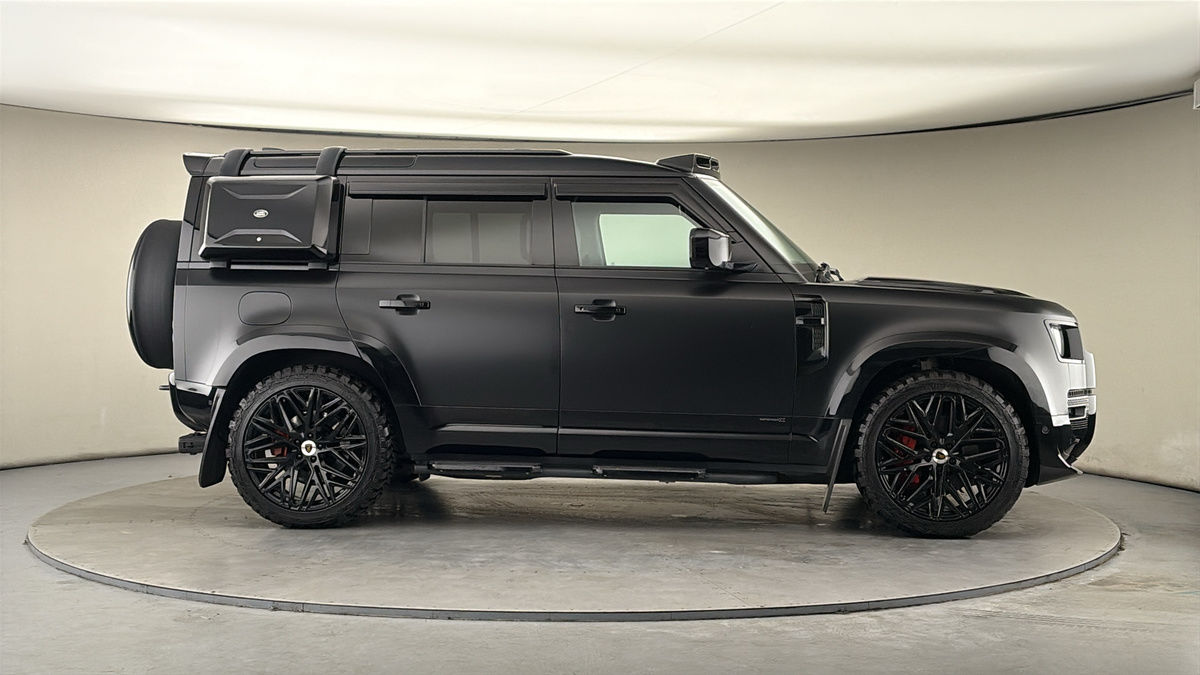 Used Land Rover Defender 110 2021 for sale - 77937589: Photo 41