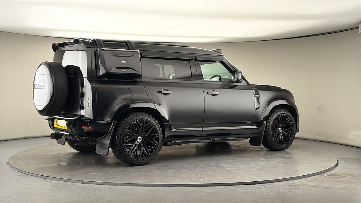 Used Land Rover Defender 110 2021 for sale - 77937589: Photo 43