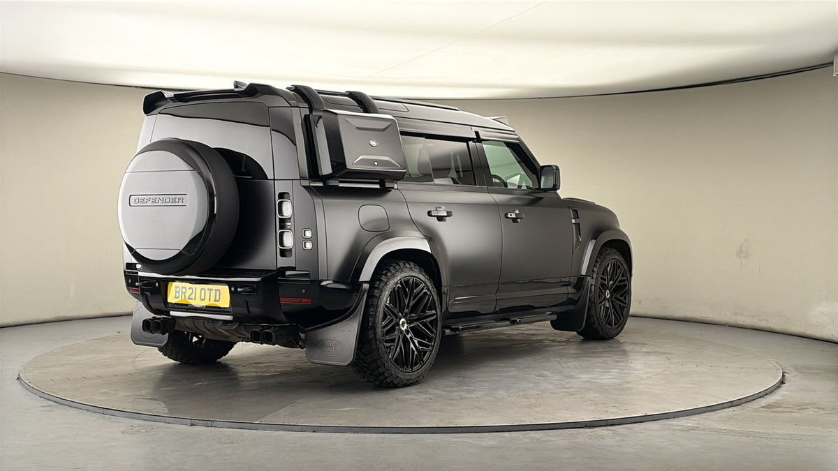 Used Land Rover Defender 110 2021 for sale - 77937589: Photo 44