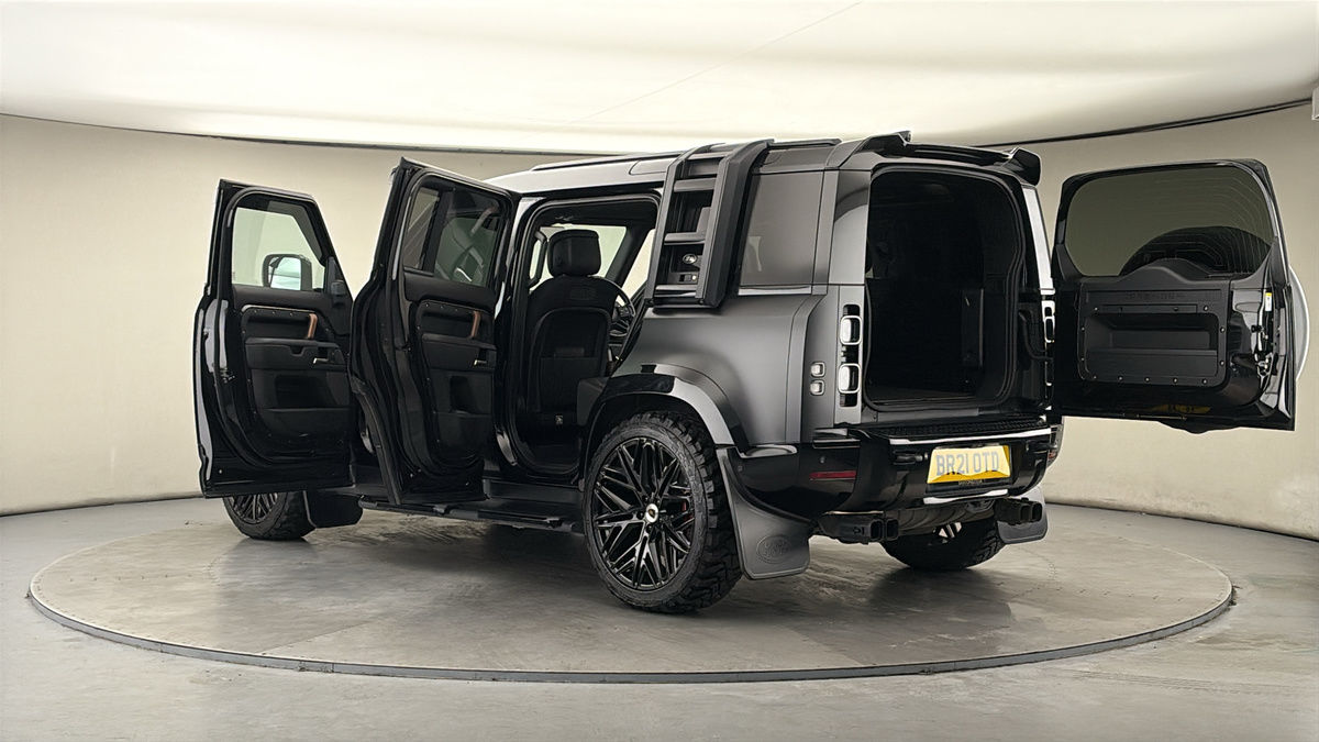 Used Land Rover Defender 110 2021 for sale - 77937589: Photo 48