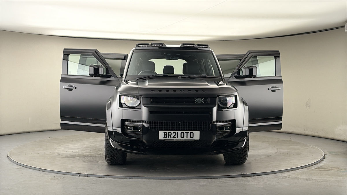 Used Land Rover Defender 110 2021 for sale - 77937589: Photo 56