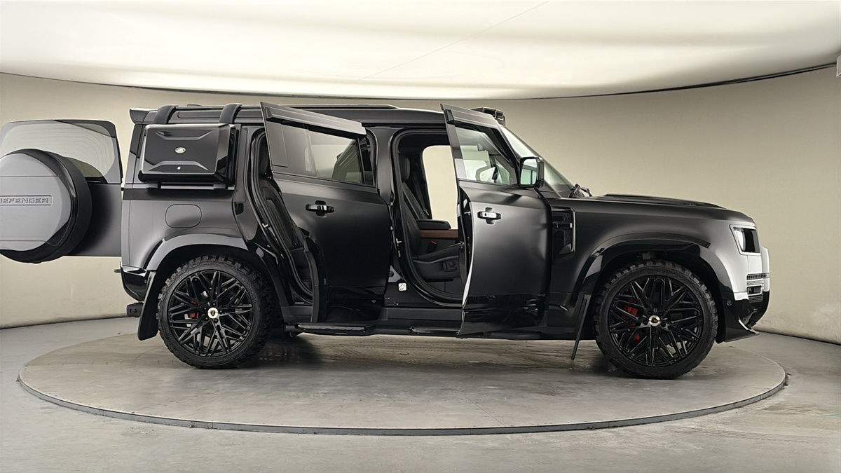 Used Land Rover Defender 110 2021 for sale - 77937589: Photo 60