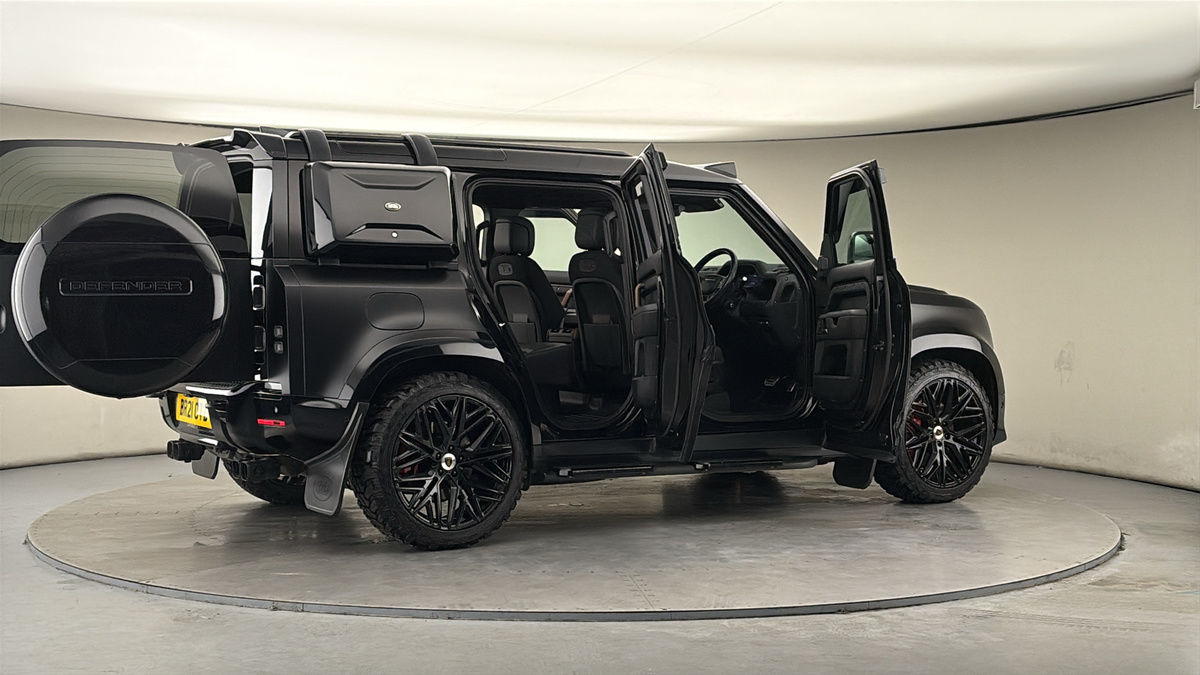 Used Land Rover Defender 110 2021 for sale - 77937589: Photo 62