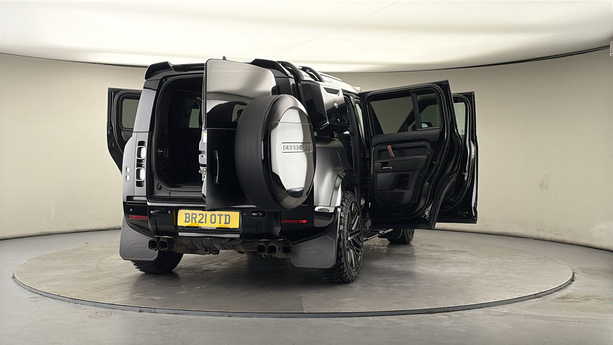 Used Land Rover Defender 110 2021 for sale - 77937589: Photo 64