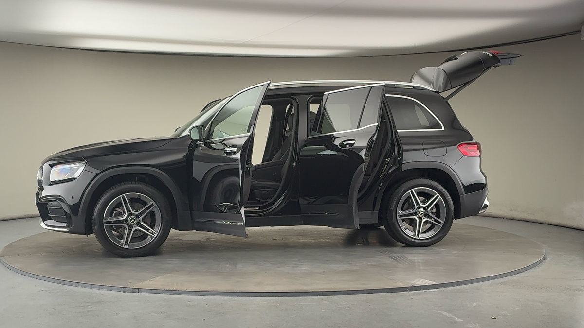 Used Mercedes-Benz GLB 2025 for sale - 76884630: Photo 48