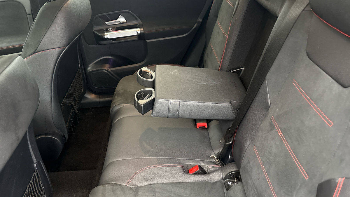 Used Mercedes-Benz GLB 2025 for sale - 76884630: Photo 9