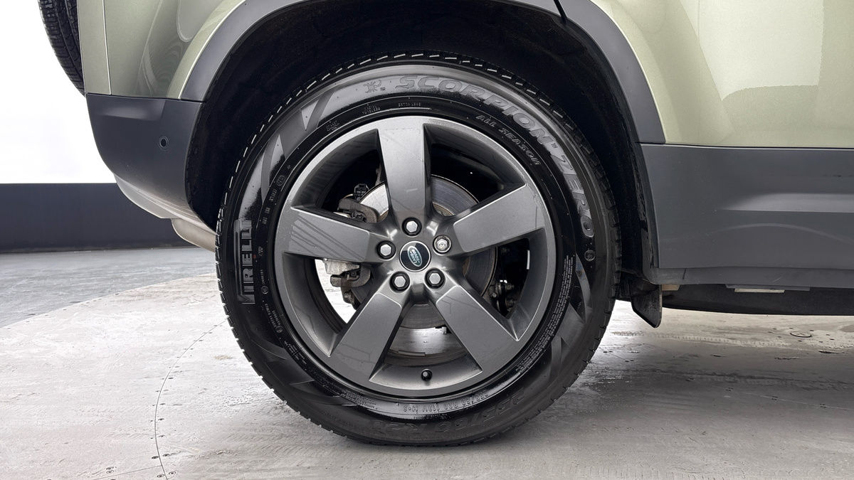 Used Land Rover Defender 110 2024 for sale - 77228048: Photo 10