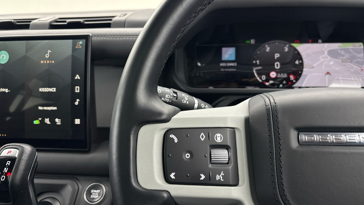 Used Land Rover Defender 110 2024 for sale - 77228048: Photo 13