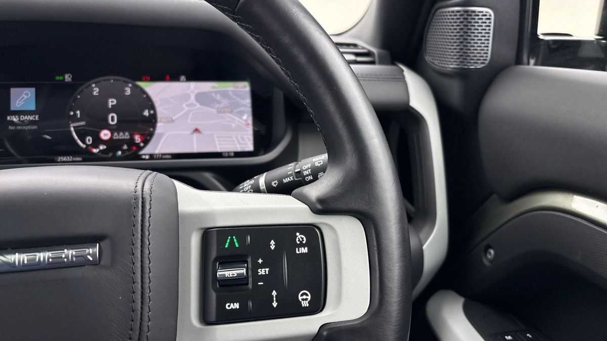 Used Land Rover Defender 110 2024 for sale - 77228048: Photo 14