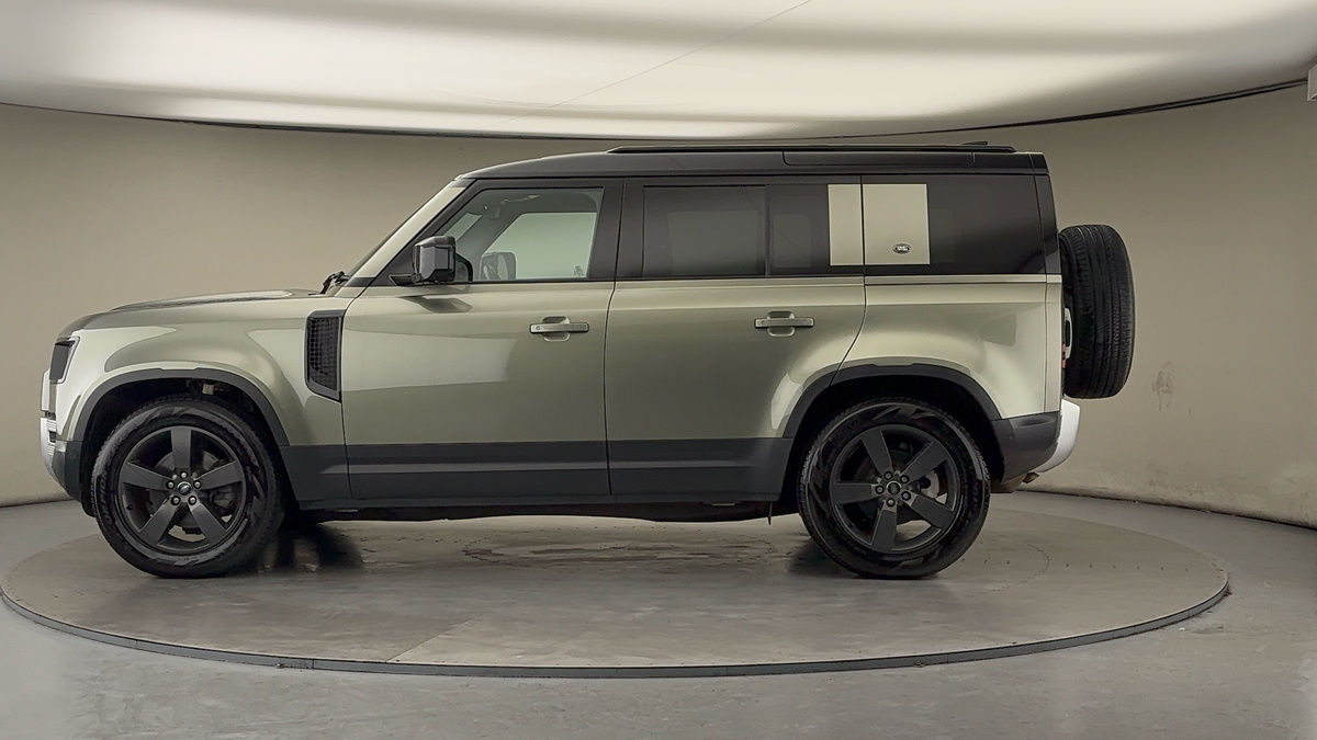 Used Land Rover Defender 110 2024 for sale - 77228048: Photo 15