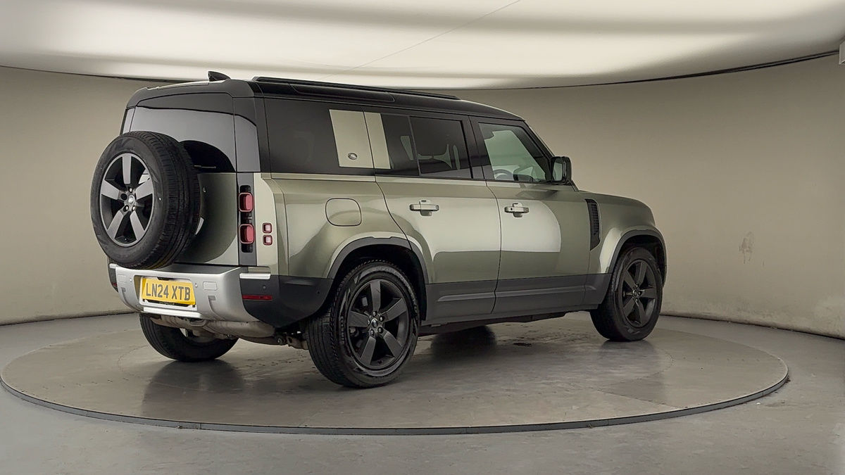 Used Land Rover Defender 110 2024 for sale - 77228048: Photo 21