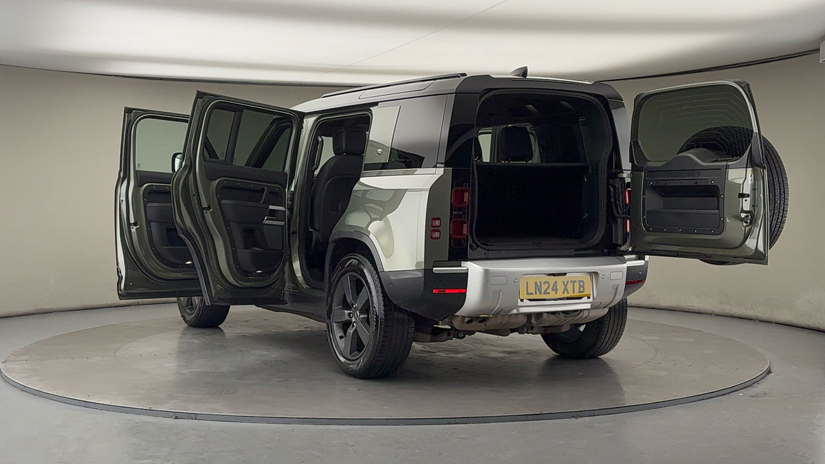 Used Land Rover Defender 110 2024 for sale - 77228048: Photo 23