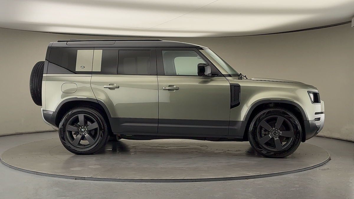 Used Land Rover Defender 110 2024 for sale - 77228048: Photo 36