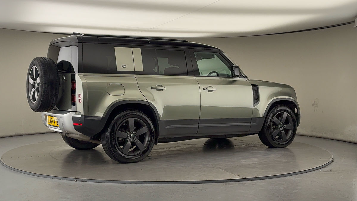 Used Land Rover Defender 110 2024 for sale - 77228048: Photo 38