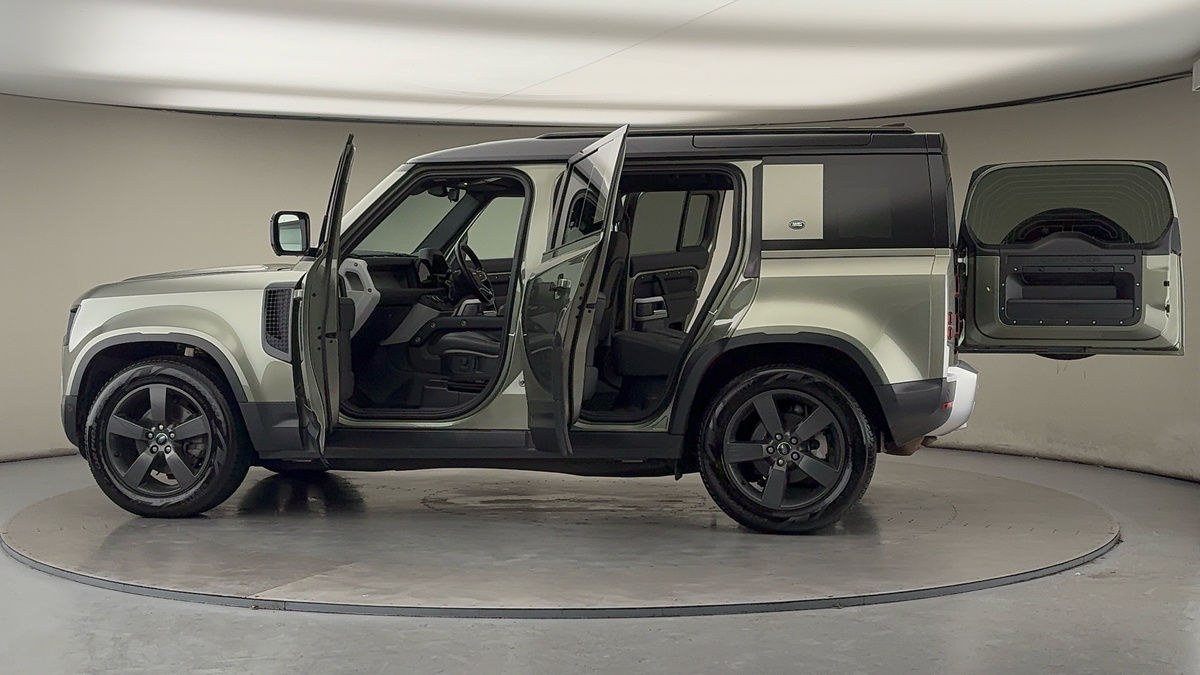 Used Land Rover Defender 110 2024 for sale - 77228048: Photo 46