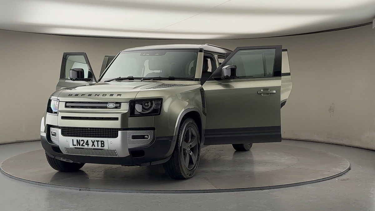 Used Land Rover Defender 110 2024 for sale - 77228048: Photo 50