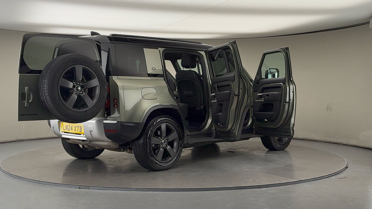 Used Land Rover Defender 110 2024 for sale - 77228048: Photo 58