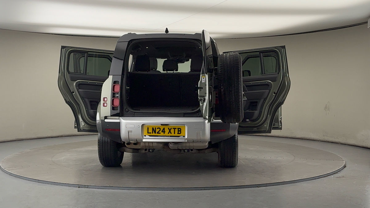 Used Land Rover Defender 110 2024 for sale - 77228048: Photo 60