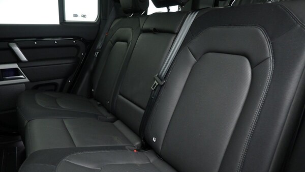 Used Land Rover Defender 110 2023 for sale - 74107147: Photo 5