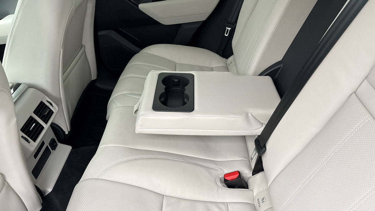 Used Land Rover Range Rover Velar 2022 for sale - 76884637: Photo 9