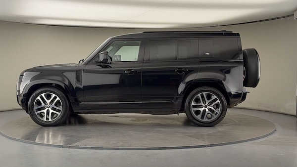 Used Land Rover Defender 110 2022 for sale - 76010596: Photo 15