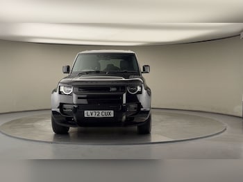 Used Land Rover Defender 110 2022 for sale - 76010596: Photo