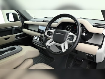 Used Land Rover Defender 90 2022 for sale - 75150223: Photo
