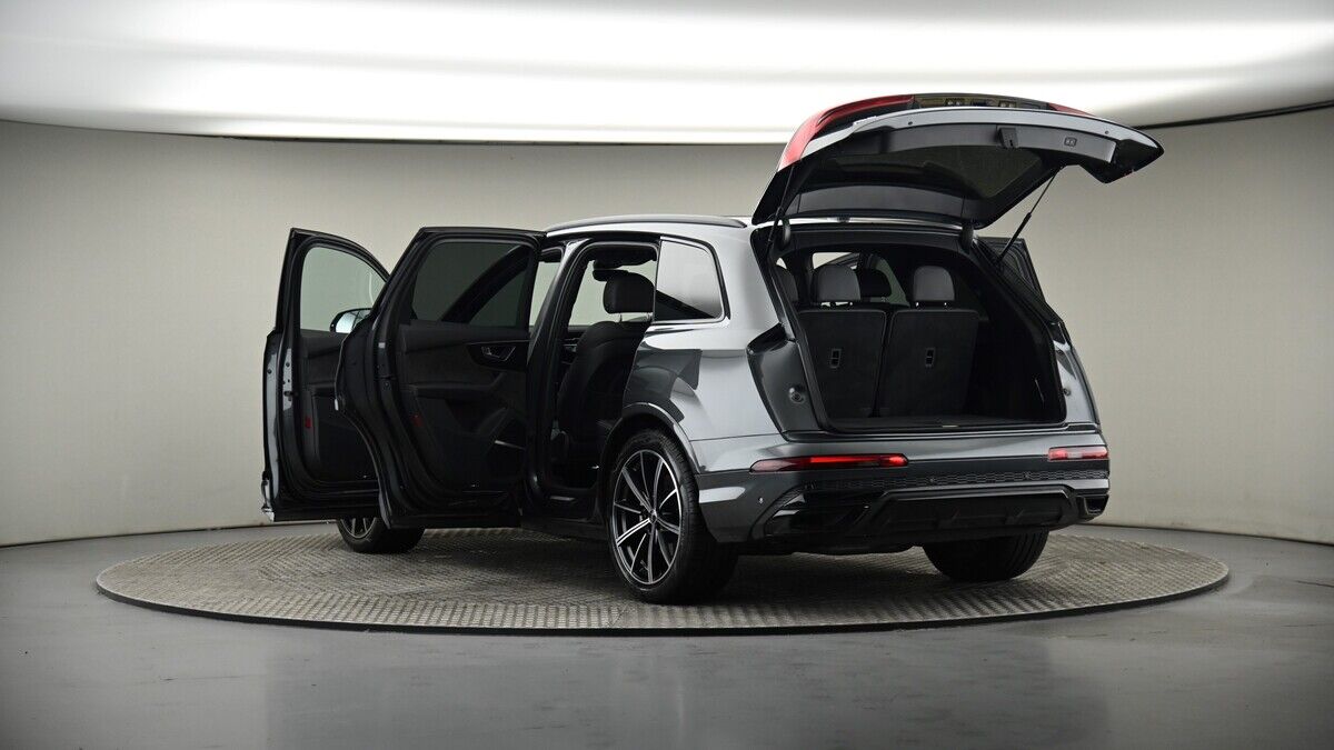 Used Audi Q7 2022 for sale - 76280809: Photo 15