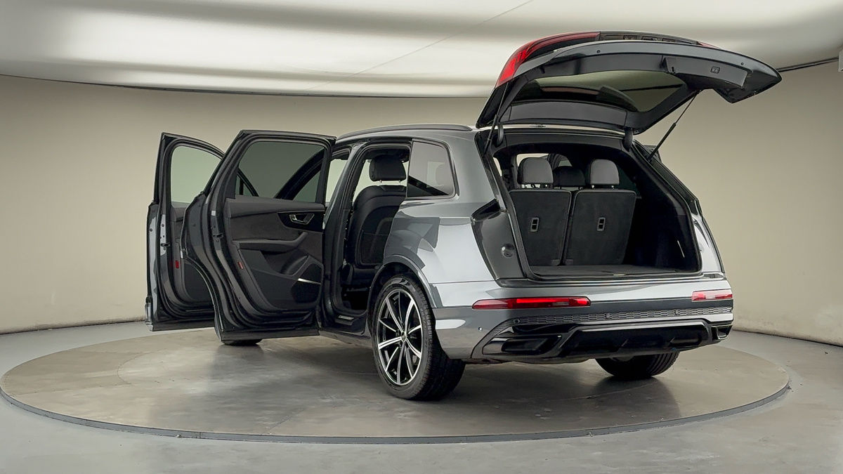 Used Audi Q7 2022 for sale - 76280809: Photo 46