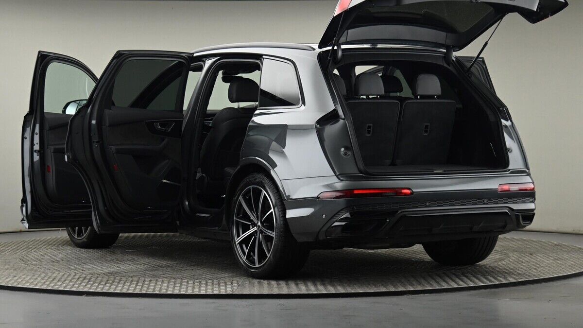 Used Audi Q7 2022 for sale - 76280809: Photo 54