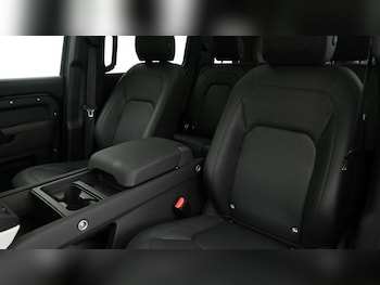 Used Land Rover Defender 110 2024 for sale - 75516789: Photo