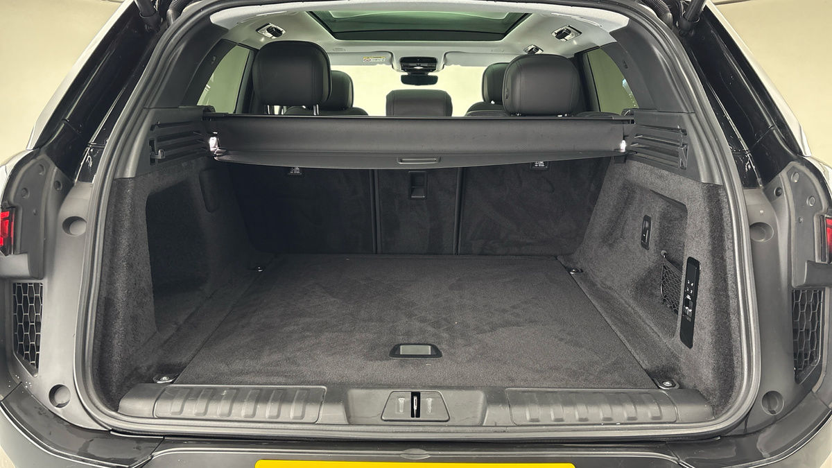 Used Land Rover Range Rover Sport 2024 for sale - 76547564: Photo 11